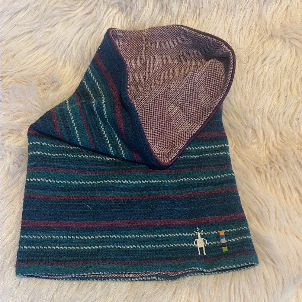 Smart Wool Striped merino wool neck gator scarf